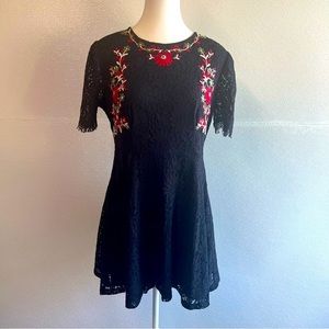 Forever 21 Black Lace Embroidery Mini Dress
Size Large